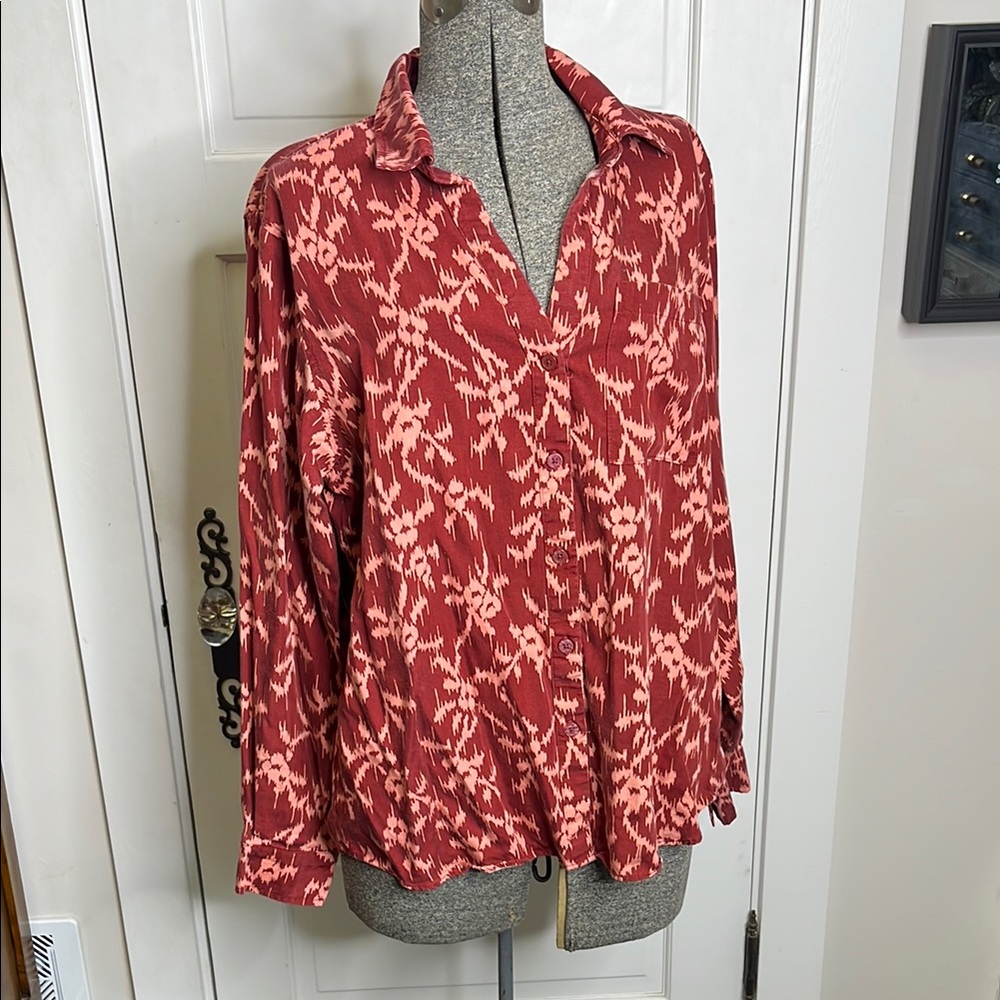 Knox Rose Red Patterned Women's Top medium
